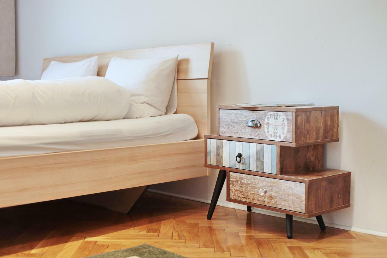 Luxury Gold Plated Suite In Calm Central Location 부다페스트 외부 사진